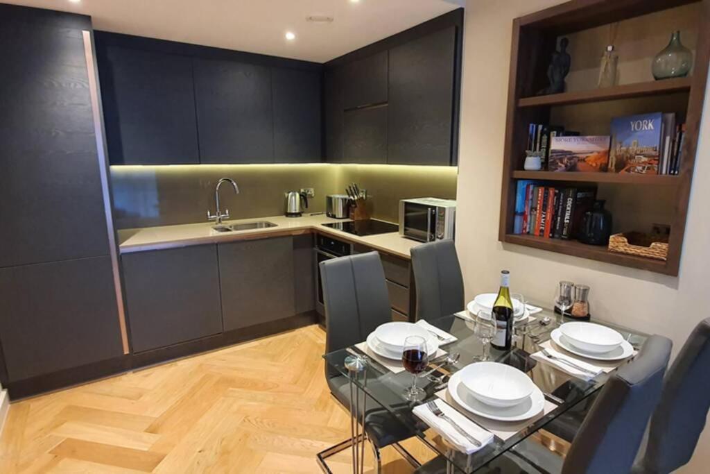 Luxury One Bedroom Apartment Within The City Walls York Exteriér fotografie