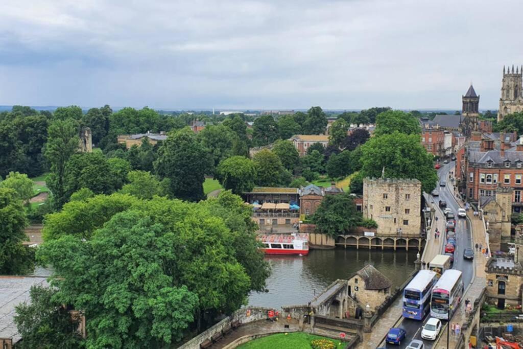 Luxury One Bedroom Apartment Within The City Walls York Exteriér fotografie
