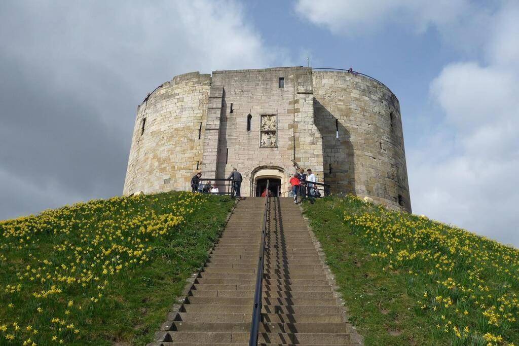 Luxury One Bedroom Apartment Within The City Walls York Exteriér fotografie